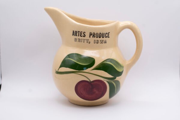 Apple #15 Pitcher with Advertising - Artes Produce Britt Iowa