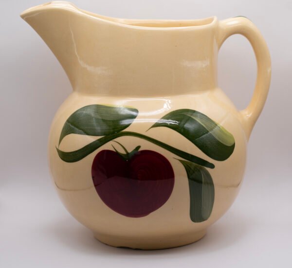 Apple #17 Ice Lip Pitcher