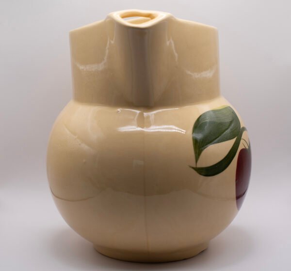 Apple #17 Ice Lip Pitcher