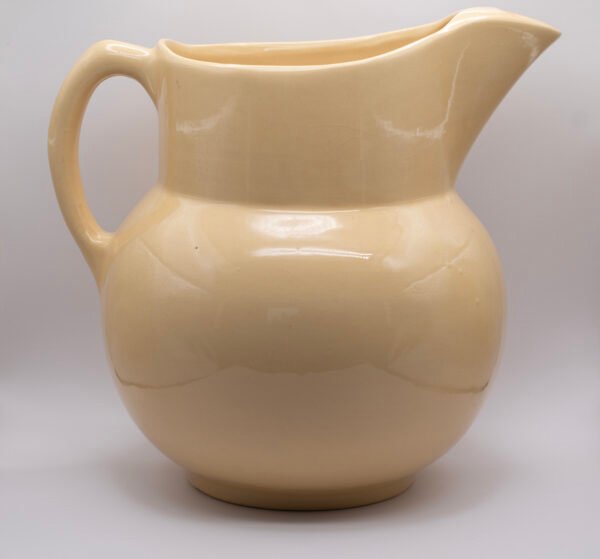 Apple #17 Ice Lip Pitcher