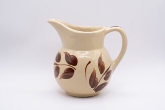 Vintage Watt Pottery #62 Autumn Foliage Creamer – near mint - very small glaze flake missing on very bottom rim. Colors are stroung. Super clean