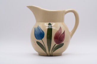 Watt Pottery Tulip #62
