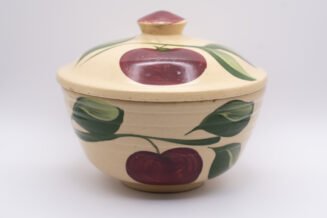 Watt Pottery #05 Apple Bowl – Vintage Collectible