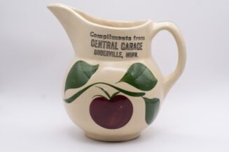 Watt Pottery #15 Apple Pitcher – Vintage Collectible