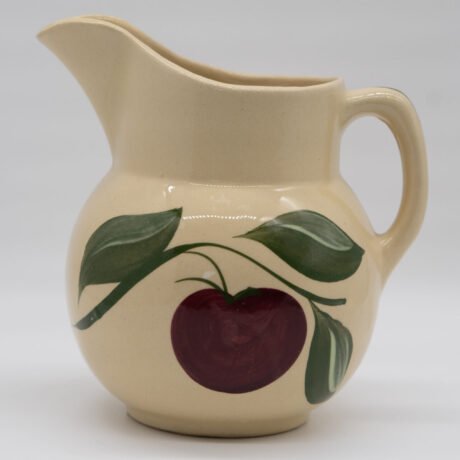 Watt Pottery | Apple