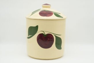 Watt Pottery #72 Apple Canister – Near Mint Vintage Collectible