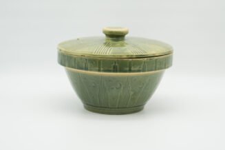 Watt Pottery #6 Moon & Stars Bowl – Near Mint Vintage Collectible