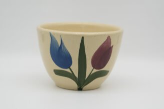 Watt Pottery #63 Tulip Bowl – Near Mint Vintage Collectible