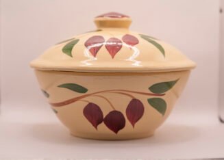 Vintage Watt Pottery Teardrop #66 Covered Baker – Hand Painted USA