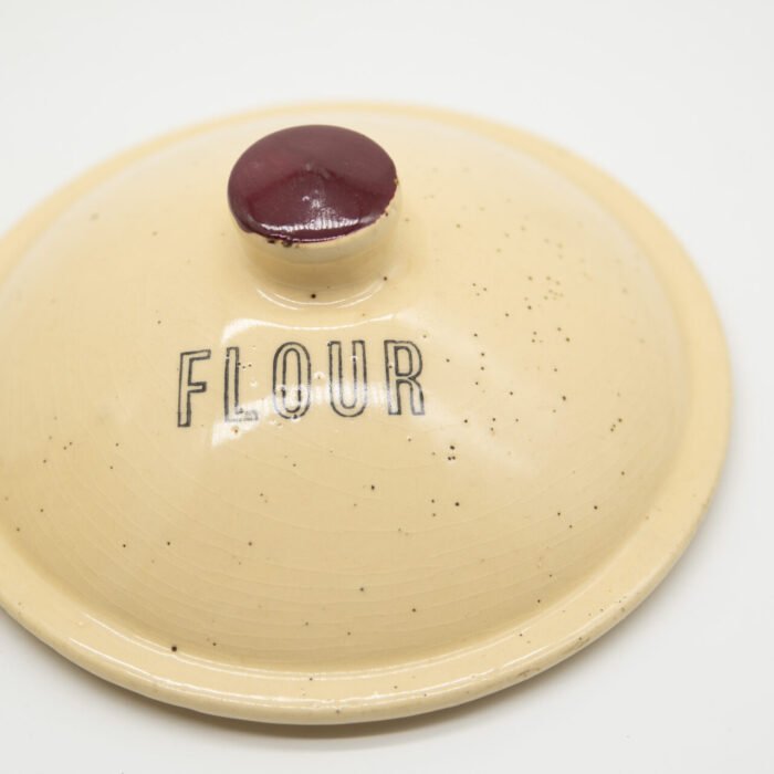 apple-82-flour canister-h