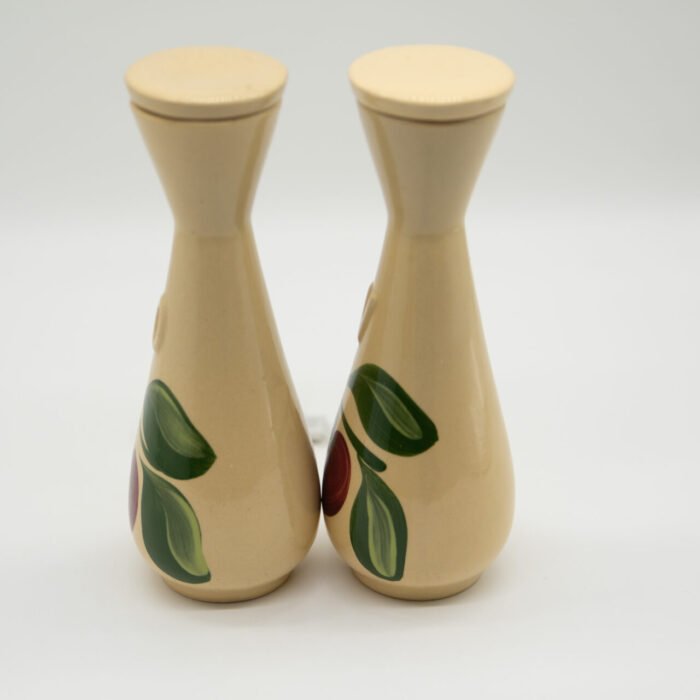 watt-pottery-apple-126-cruets-3386