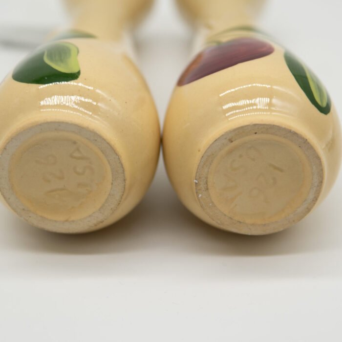 watt-pottery-apple-126-cruets-3390