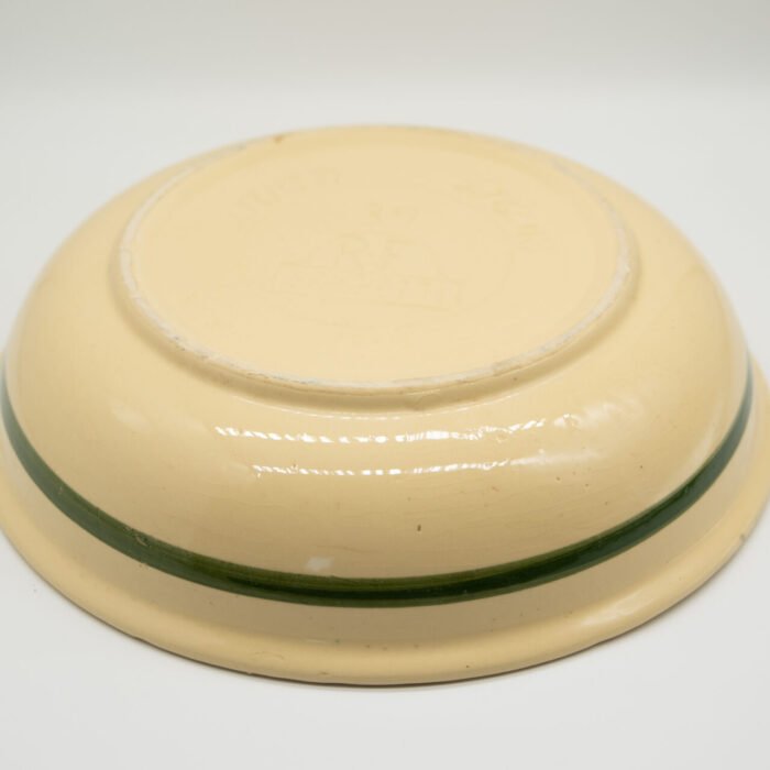 watt-pottery-apple-3-leaf-39-bowl-3239