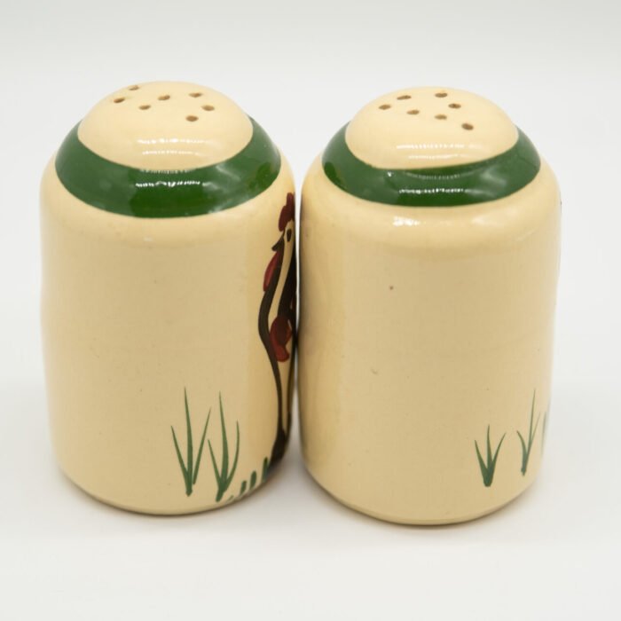 watt-pottery-rooster-45-46-salt-pepper-3343 watt-pottery-rooster-45-46-salt-pepper-3343