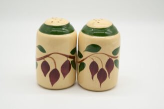 Vintage Watt Pottery Teardrop #45/46 Salt & Pepper Shakers – Authentic Collector Piece