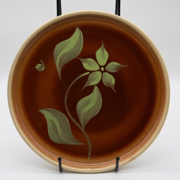 Watt Pottery Silhouette #49 plate Watt Pottery Silhouette #49 plate